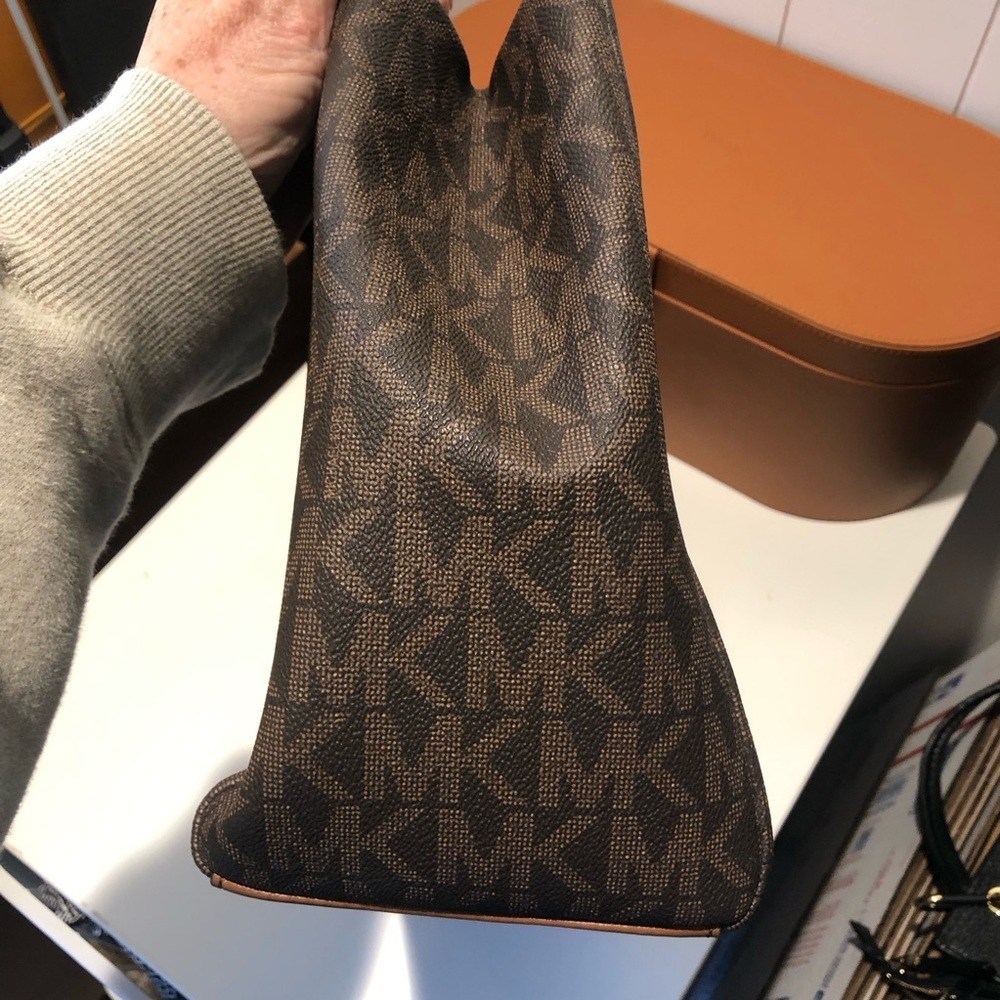 NWOT Michael Kors large logo brown and tan bag gold chain handles  10x15x5 - Picture 6 of 8